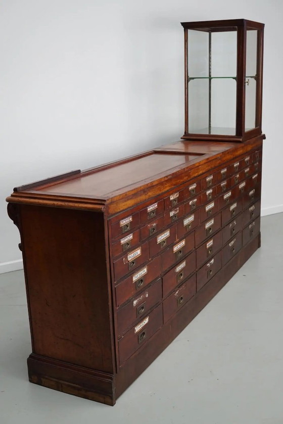 Image 1 of Engelse Victoriaanse apothekersbalie / vitrine uit de 19e eeuw