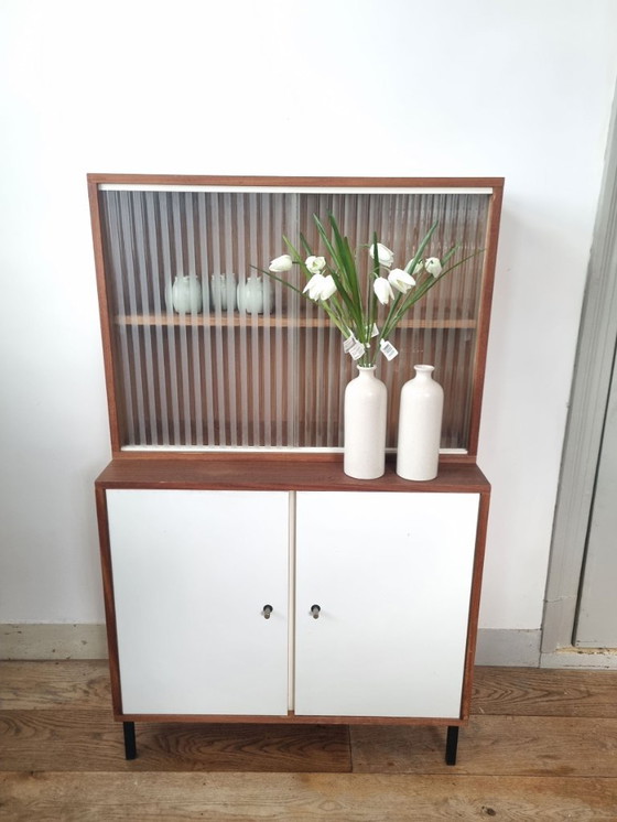 Image 1 of Set of two vintage cabinets with ribbed glass – warm wood & white (mid-century look)