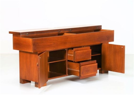 Buffet important et architecturalement raffiné de la célèbre série « Torbecchia »