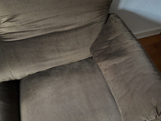 Image 1 of Iconische vintage Cassina 2-zitsbank met originele bekleding.