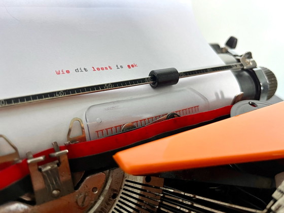 Orange Adler Contessa de Luxe Typewriter – Decorative Objects, Metal, Plastic (photo 6 of 15)