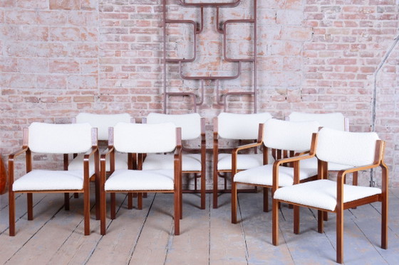Set of Eight Restored Mid-Century Chairs, by Ludvík Volák, Mahogany, Czech, 1960s – Ludvik Volak (photo 16 of 17)