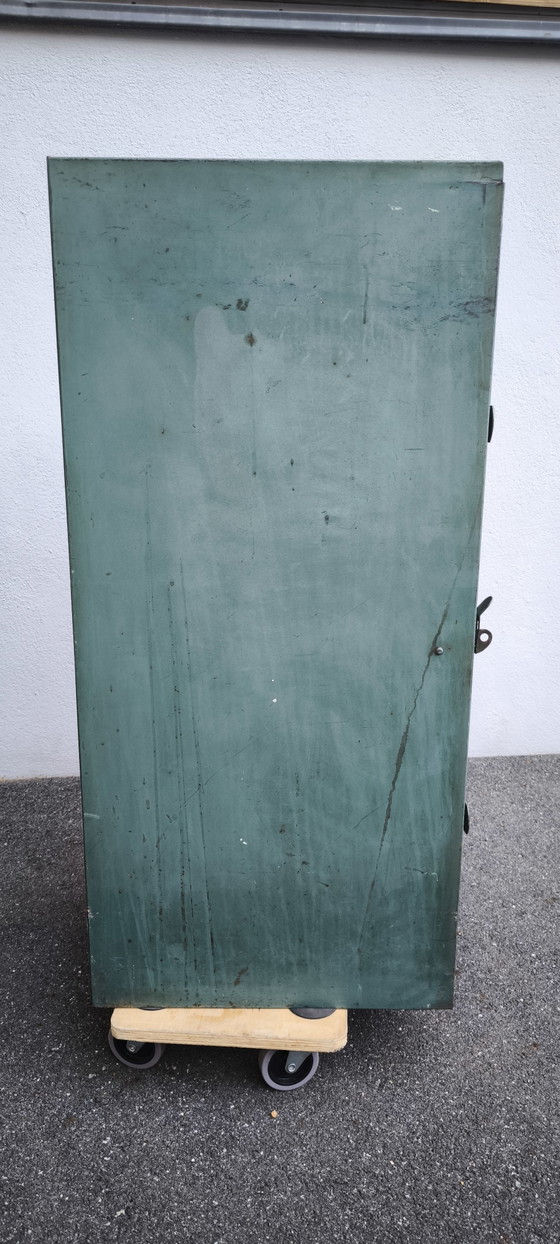 Image 1 of Workshop furniture