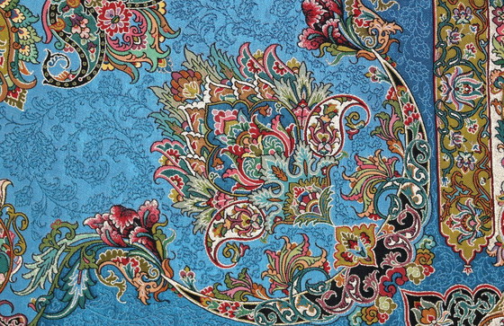 Image 1 of Oosters handgemaakt tafelkleed, zeer fijn vervaardigd uit zijden draden, 100 x 100 cm