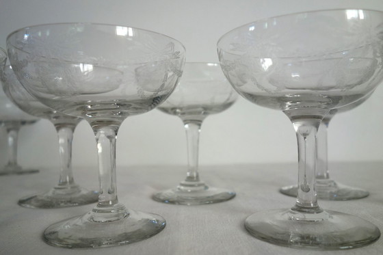 Image 1 of 11 vintage gegraveerde kristallen champagneglazen