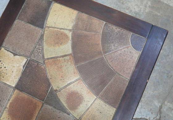 Image 1 of Vintage salontafel van hout en keramiek