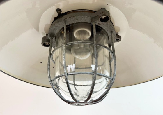 Image 1 of Industrielle Käfig-Hängelampe aus schwarzem Emaille und Gusseisen, 1960er