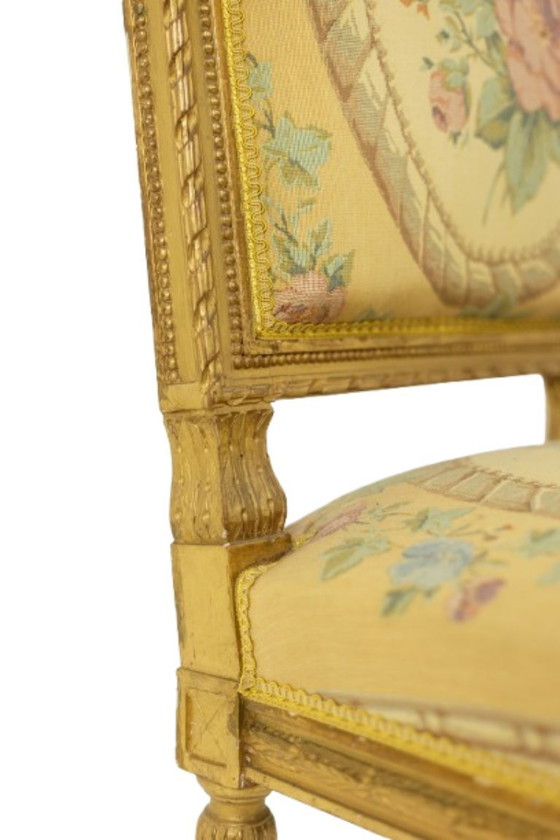 Image 1 of Pareja de sillas de madera dorada y tapizadas. Época Luis XVI.
