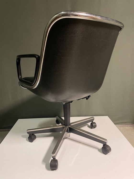 Chaise de bureau de direction vintage Pollock, Knoll, Chaises pivotantes, Cuir, Métal, Noir (photo 10 sur 10)