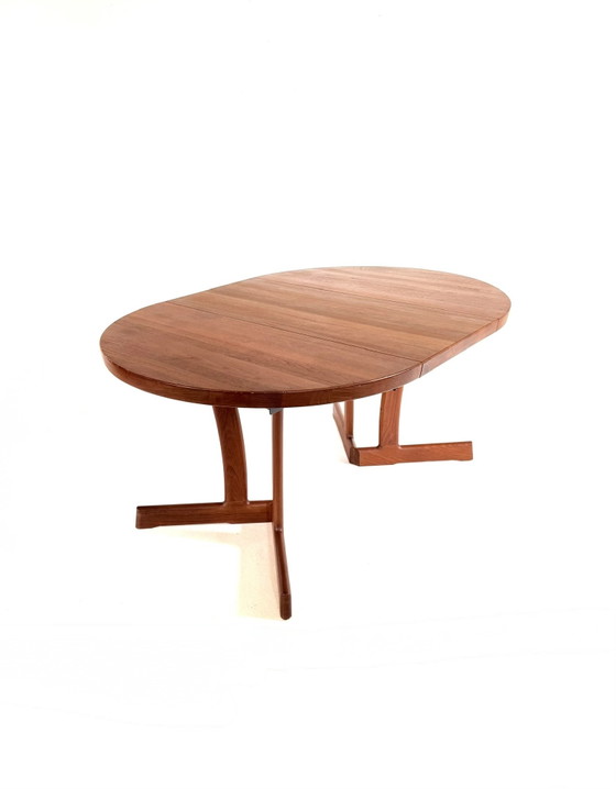 Image 1 of Vintage extendable Danish teak dining table '60