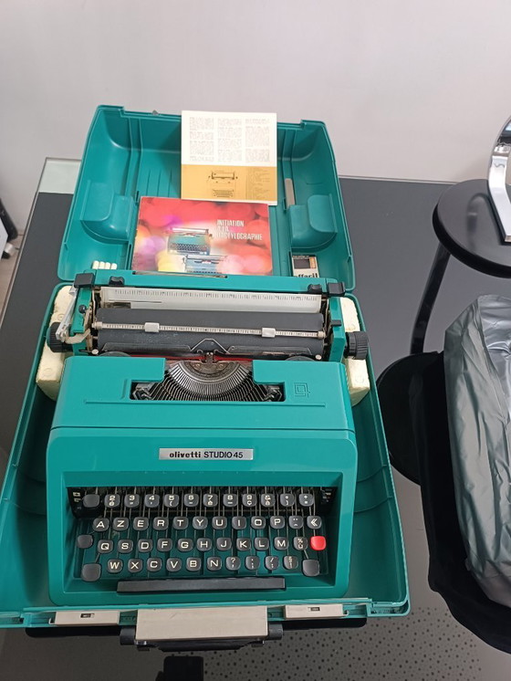 Image 1 of Studio 45 typemachine van Ettore Sottsass voor Olivetti 1967