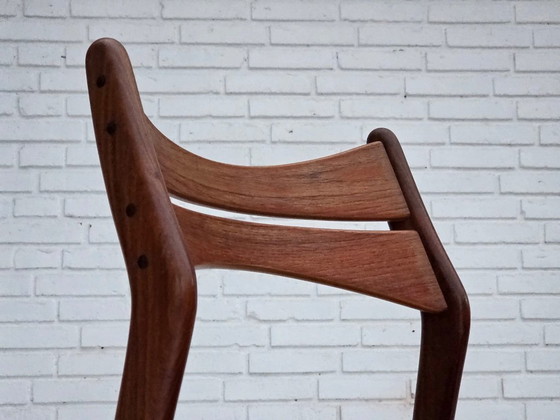 Image 1 of Anni '60, set di 4 sedie da pranzo danesi rivestite, design di Erik Buck, modello 310.