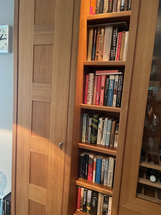 Veneered Cherry Wood Wall Cabinet (photo 3 of 7)