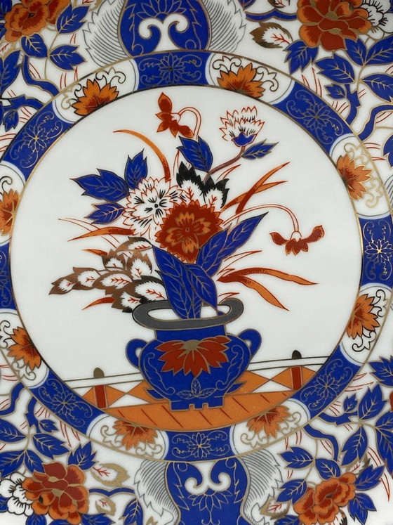 Pair of Japanese Porcelain Plates - Imari Decor in Cobalt Blue, Red, and Gold - Arita, Early 20th Century (photo 2 of 6)