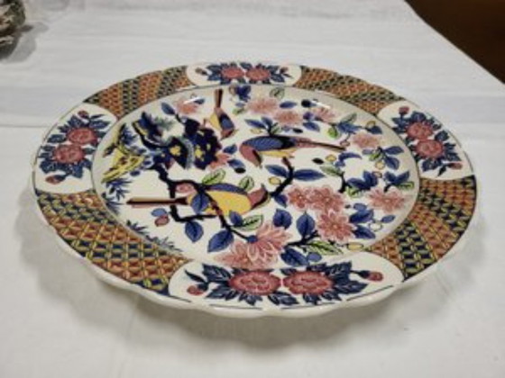 Image 1 of Large porcelain dish, Imari design Japan