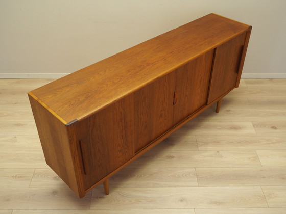 Image 1 of Buffet en chêne, design danois, années 1960, production : Danemark