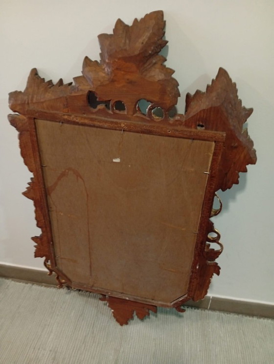 Image 1 of Belangrijke en spectaculair gebeeldhouwde wijnkelderspiegel