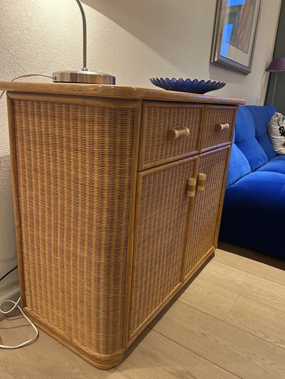 Image 1 of Prachtige lade kast uit de jaren 80 met rotan en bamboe.