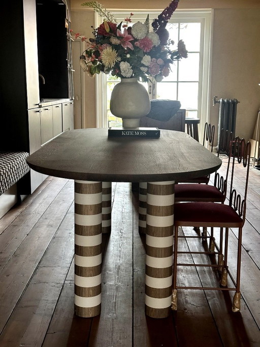 Designer dining table for 6 people