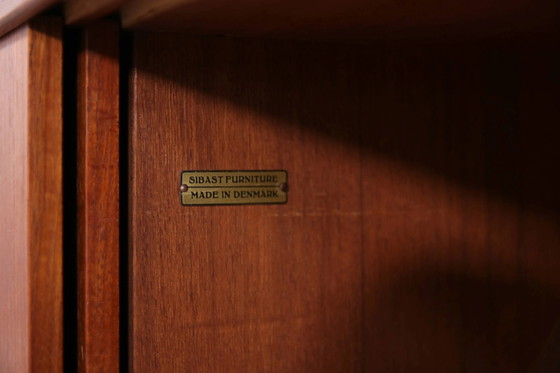 Arne Vodder Model 29 teak sideboard for Sibast, Denmark 1950 – Wood, Design (photo 3 of 7)