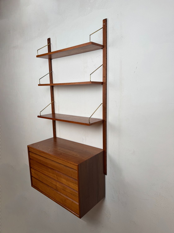 Image 1 of Meuble mural Poul Cadovius Royal System – Élégance en teck danois