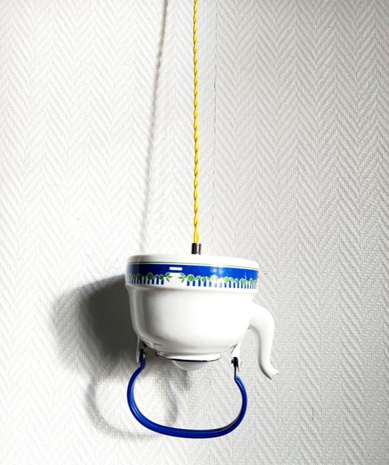 Image 1 of Vintage geëmailleerde theepot hangend