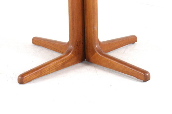 Image 1 of Tavolo da pranzo rotondo allungabile 2x di S. Burchardt Nielsen, design vintage danese.