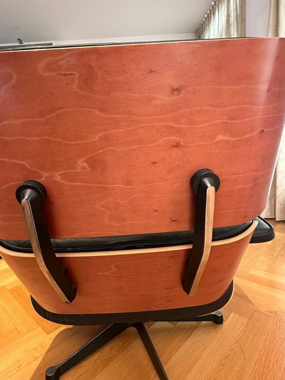 Image 1 of Vitra - Charles & Ray Eames - Sillón con otomana - 670 Lounge Chair