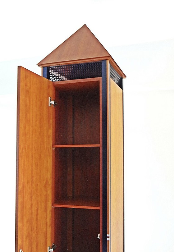 Image 1 of Armoire colonne postmoderne, en bois de cerisier, pièce unique des années 1980