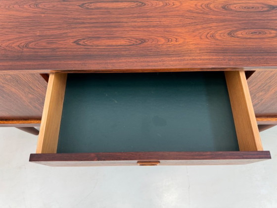 Image 1 of Credenza danese vintage in palissandro.