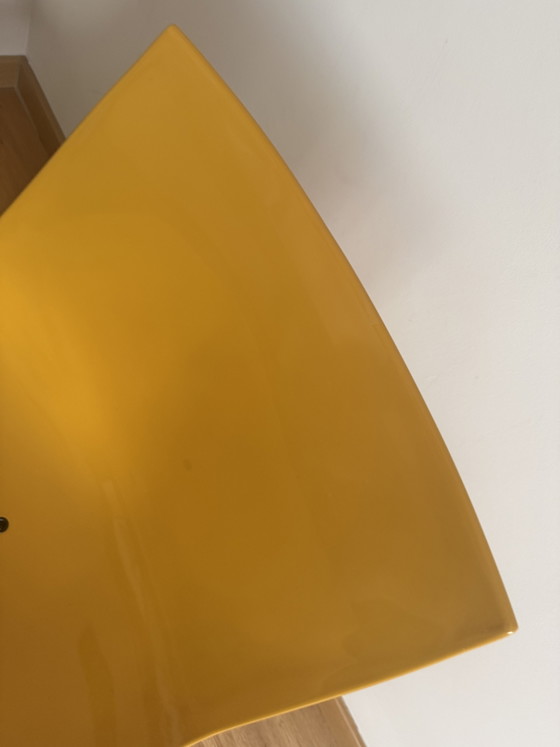 Fauteuil SIGN inspiré/outdoor par Piergiorgio Cazzaniga pour MDF Italia – Jaune laqué – Chaises & fauteuils (photo 6 of 12)