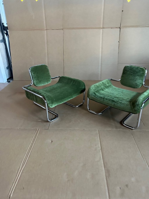 Poltrone Kwok Hoi Chan Limande