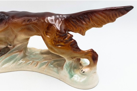 Image 1 of Porzellanfigur eines Hundes.