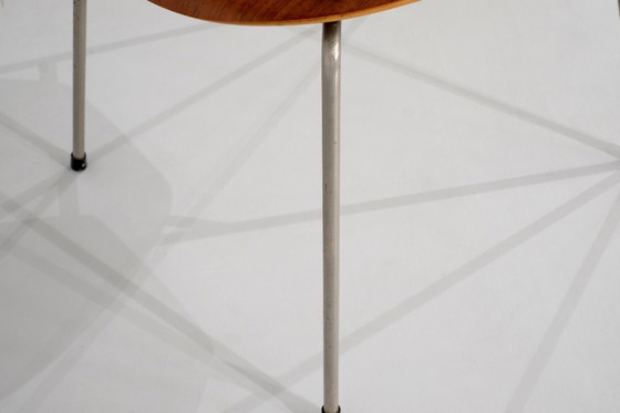 Image 1 of Stuhl Modell "3207" aus Holz von Arne Jacobsen für Fritz Hansen, Dänemark, 1955.