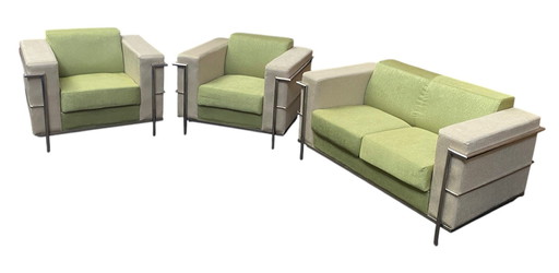 Sofa und zwei Sessel, restauriert