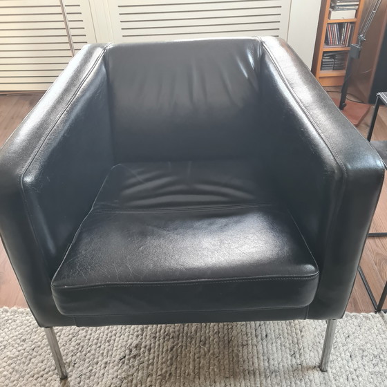 Image 1 of 2 sillones de cuero negro