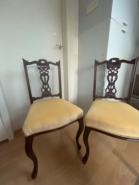 Image 1 of Due bellissime sedie classiche