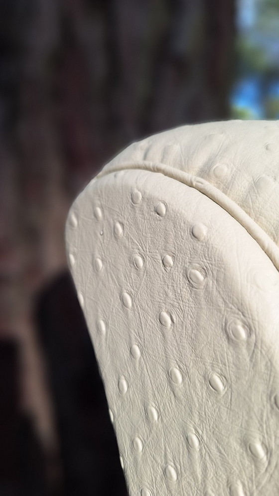 Image 1 of poltrona club in pelle conciata al vegetale