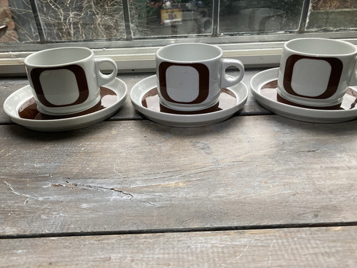 3 kop en schotel bordjes vintage wolf kamagel