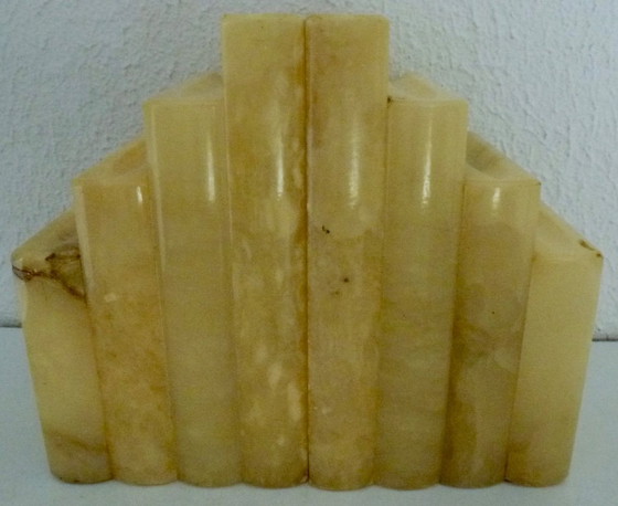 Image 1 of Buchstützen im Art-Deco-Stil, aus Marmor, in Form einer Bücherreihe.