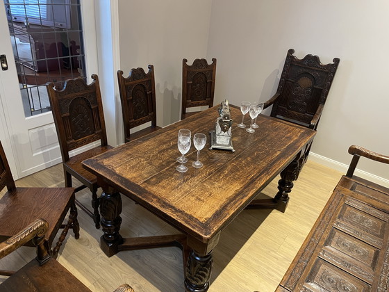 Image 1 of Engelse kasteelbank met eethoek en fauteuils 