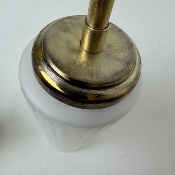 Image 1 of PAIRE D’APPLIQUES EN OPALINE ET LAITON VINTAGE