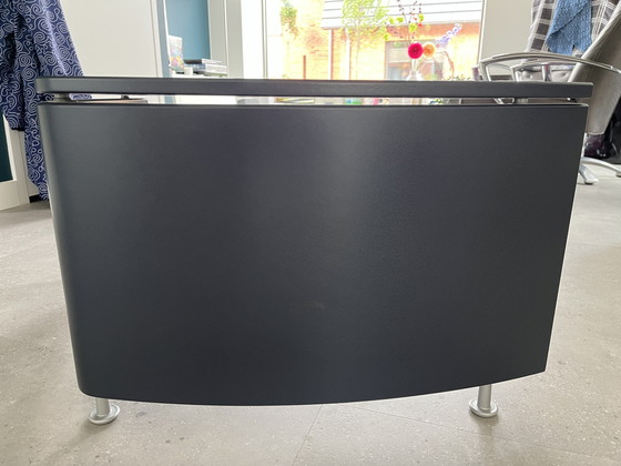 Image 1 of Leolux bijzettafel