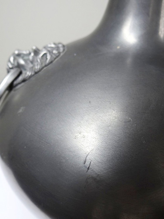 Image 1 of Decoratieve fles, tin, Italië, Peltro, versierd met een leeuwenkop, jaren 1960-1980