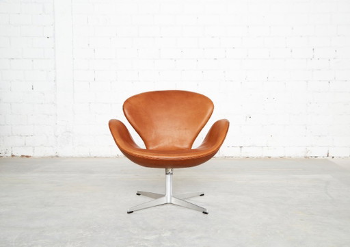 Arne Jacobsen Swan Chair voor Fritz Hansen – fauteuils, Leather