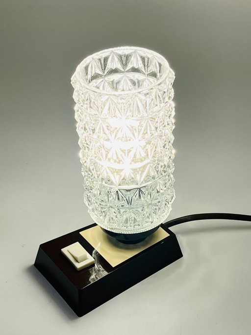 Massive bedside lamp in cut glass – tafellampen