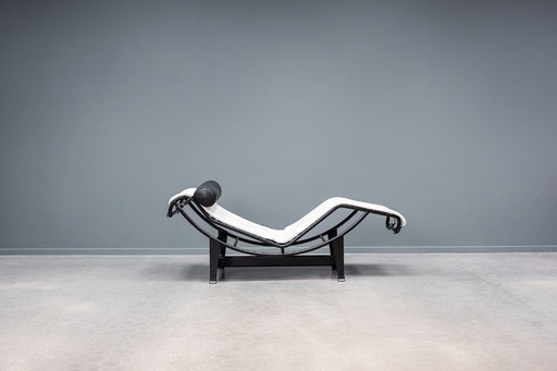 Chaise longue LC4 de Corbusier