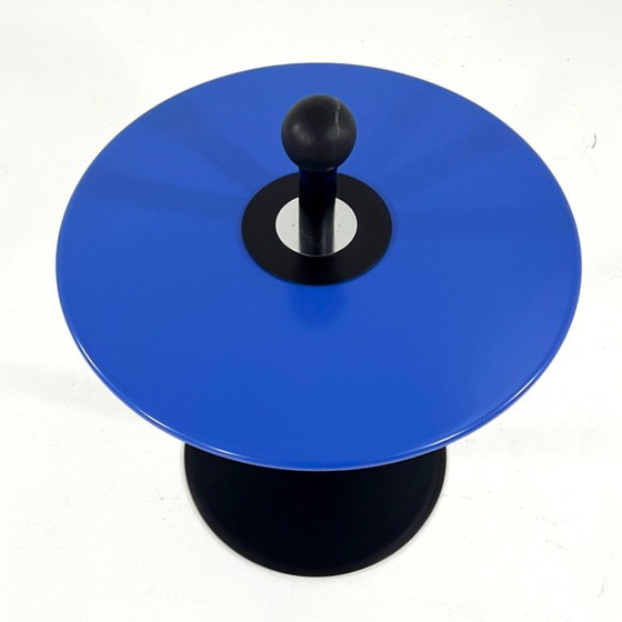 Image 1 of Blauer postmoderner Beistelltisch von Ikea, 1980er Jahre