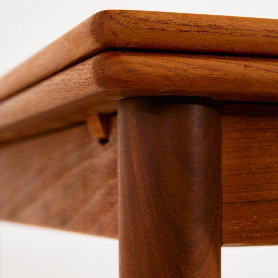 Image 1 of MK9798 Table de salle à manger en teck restaurée