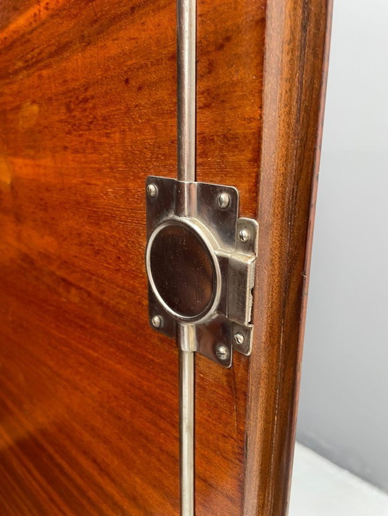 Image 1 of Restaurierter Kleiderschrank aus Nussbaumfurnier mit Art-Déco-Einfluss, 1960er Jahre